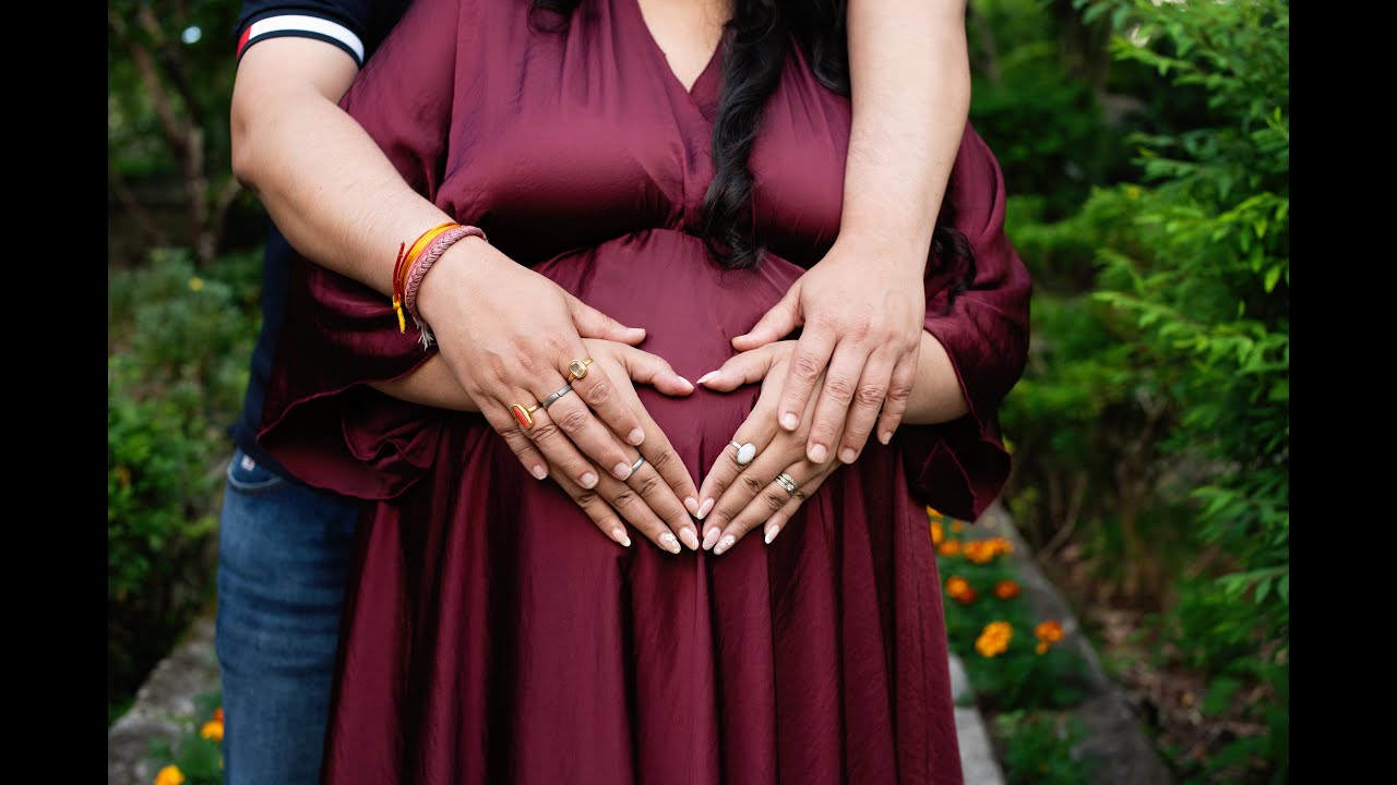 Expecting Twins- Maternity Shoot at Janette Osvay Photography