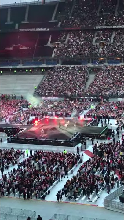 BTS — Mic Drop (Concert in Paris/18.06.2019)
