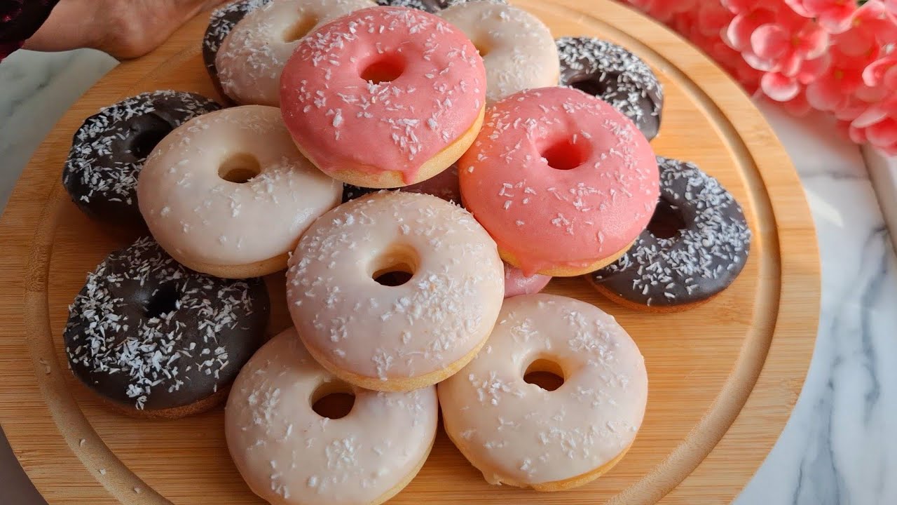 (Без жарки)Секрет приготовления мягких пончиков дома с помощью простых методов и инструментов.