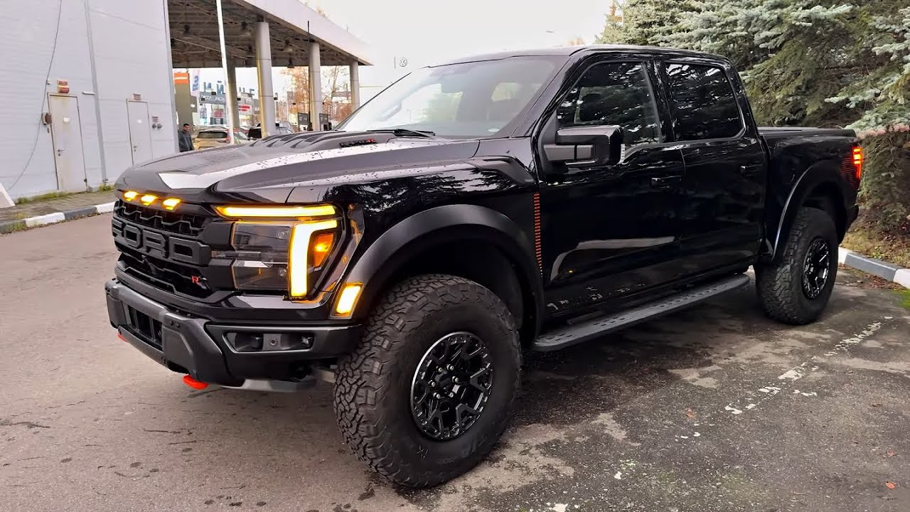 2026 Ford F 150 Raptor R - The Ultimate Luxury Off-Roader: Tech ...