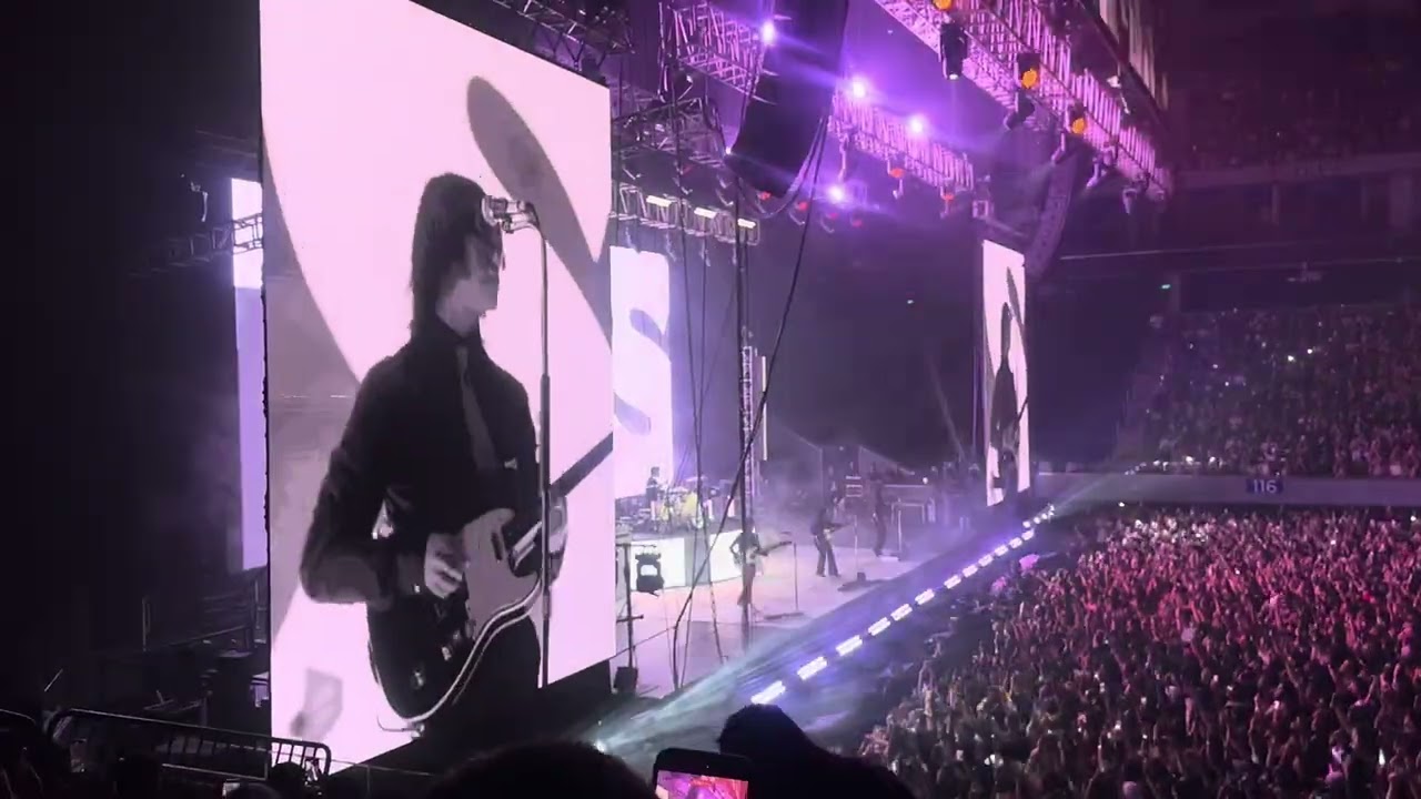 MONSTER - IV OF SPADES live at MOA ARENA 