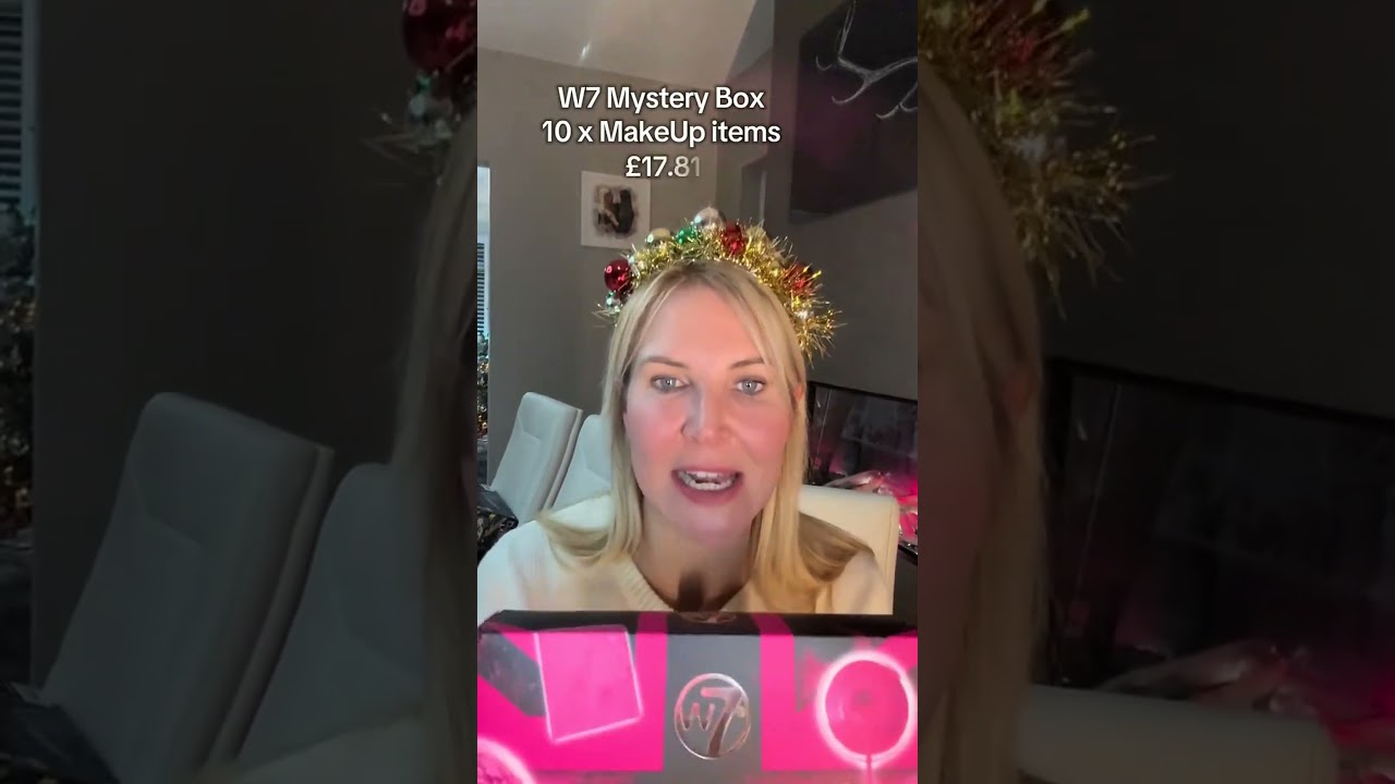 5 Last-Minute Christmas Makeup Gifts – W7 Mystery Box with 10 Full-Size Items!