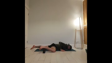 Internal rotation active lift off (prone half frog)