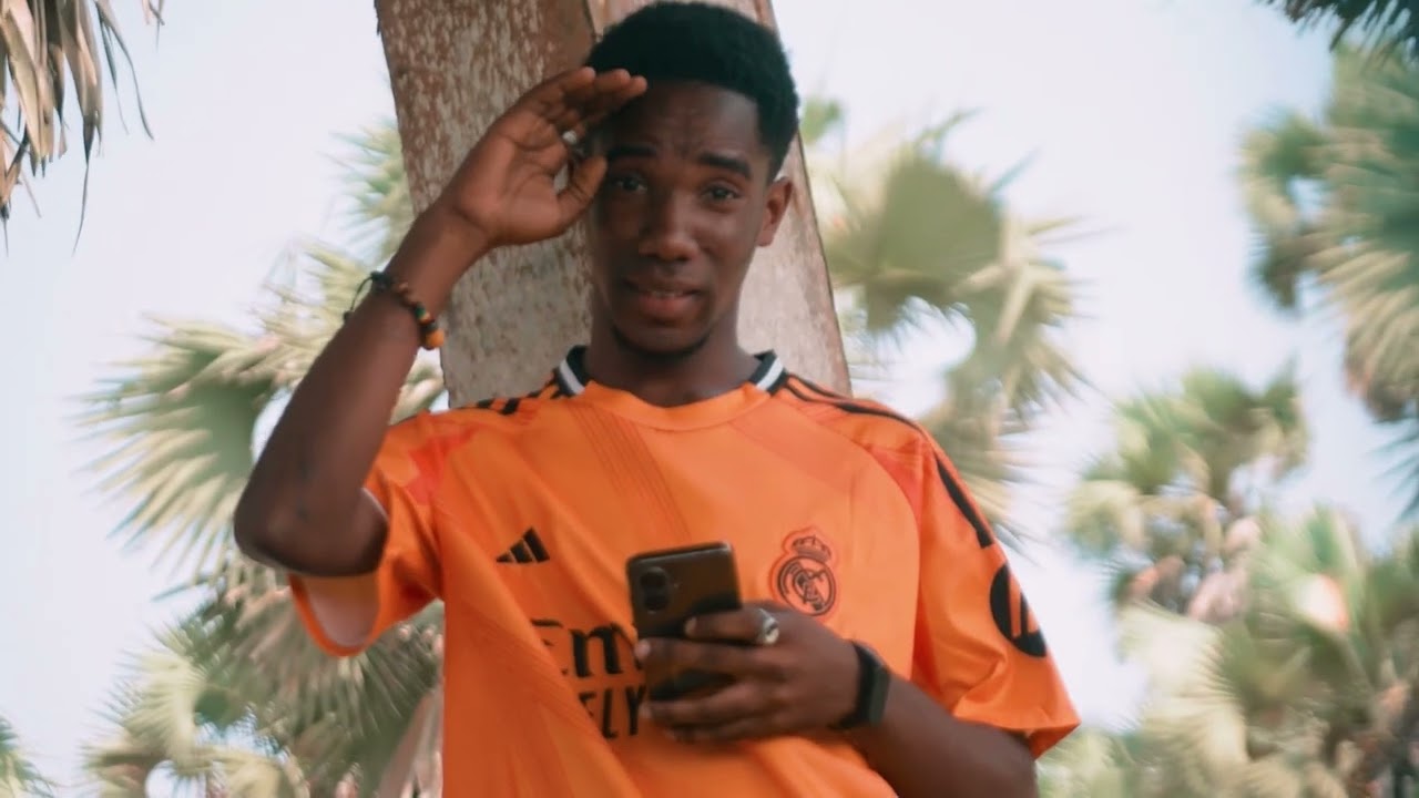 AG Alvine Gaïna.   J'écris 