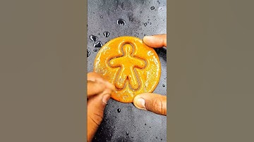 Squid game ASMR scraping sound of a needle carving Beautiful Man shape #squidgamenetflix #challenge