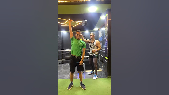 تحدي رفع البار 🏋🏻 بدراع واحد 💪🏻 لو رفعت البار 🏋🏻 بدراع واحد 💪🏻 تكسب التحدي 🎊💪🏻🏋🏻