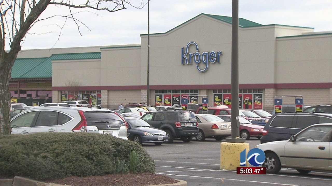 Woman stabbed in Kroger parking lot