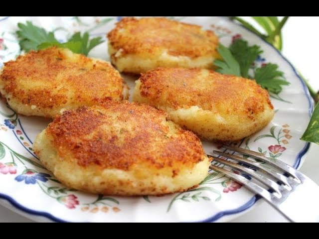Котлеты из картофельного пюре.