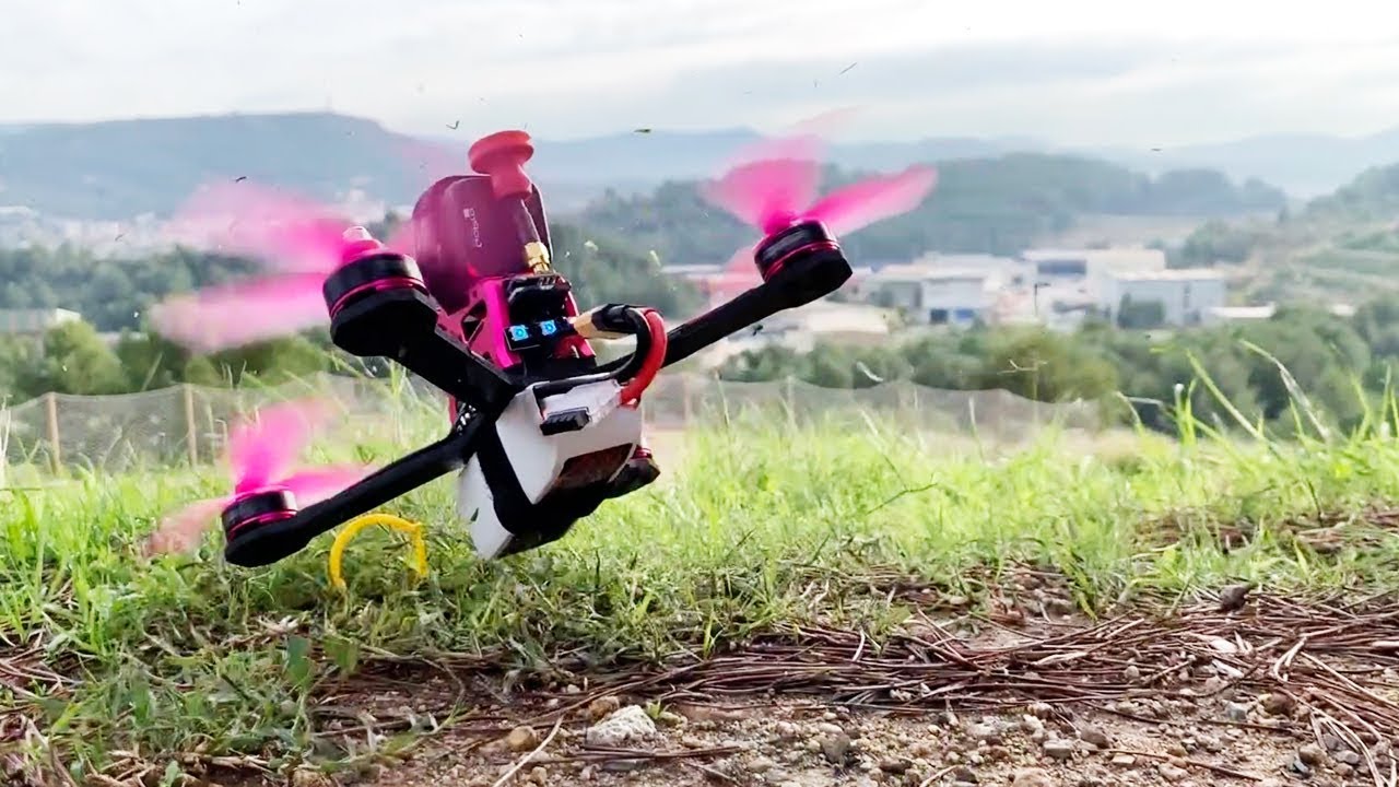 EL PRIMER DRONE QUE ESTRELLO EN UNA REVIEW | GT220MM FIRE DANCER - YouTube