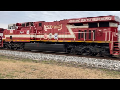 CSX Heritage Unit .. Honoring 1st Responders Engine # 911. - YouTube