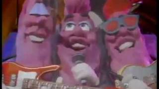 This is quite possibly my favorite california raisins song! i've
always loved the original version of it, but have a way making eve...