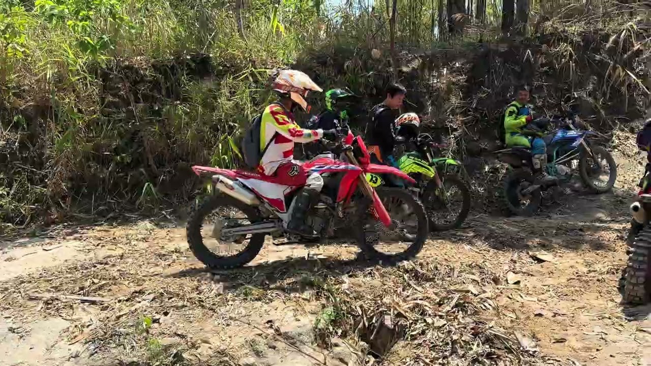 CRF300L จังหวะขึ้นเนินรับน้อง ฐานปฏิบัติการ เขาปลาน้อย