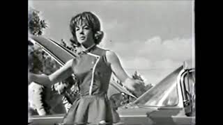 Video thumbnail of "Ventures - Walk, Don't Run (1960)"