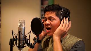 Gilberd Simanjuntak Bahagia Memberi