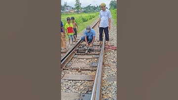 manually switch point track #ytshorts #railtrack #railway #vairalshort #switch #train #bdrailway