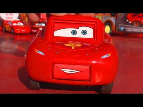 Cars 2 Make-A-Face Lightning McQueen From Disney Pixar Mattel Toys Cars 2 Toy Review Race Changers