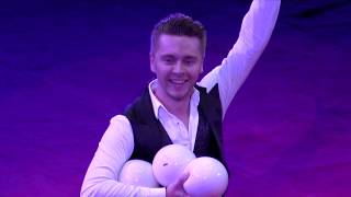 Dmitry Chernov  Large balls juggling (Minsk 2019)