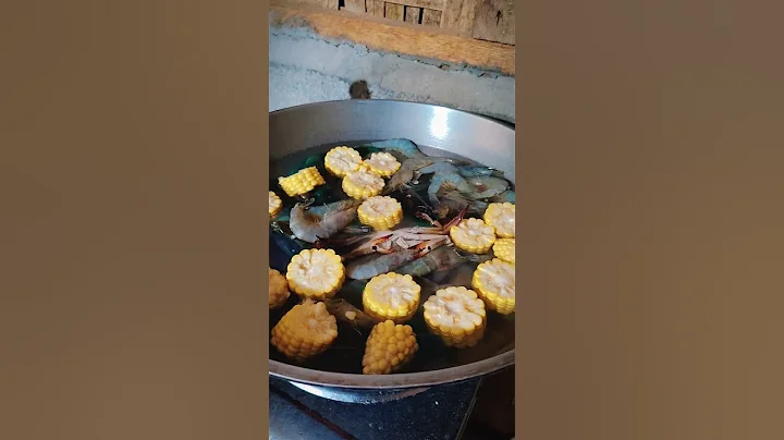 Mixed seafood with salted egg