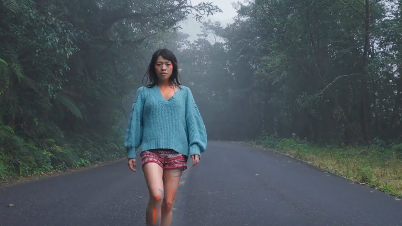 Amiga Suelta – Empowering Latin Pop Anthem