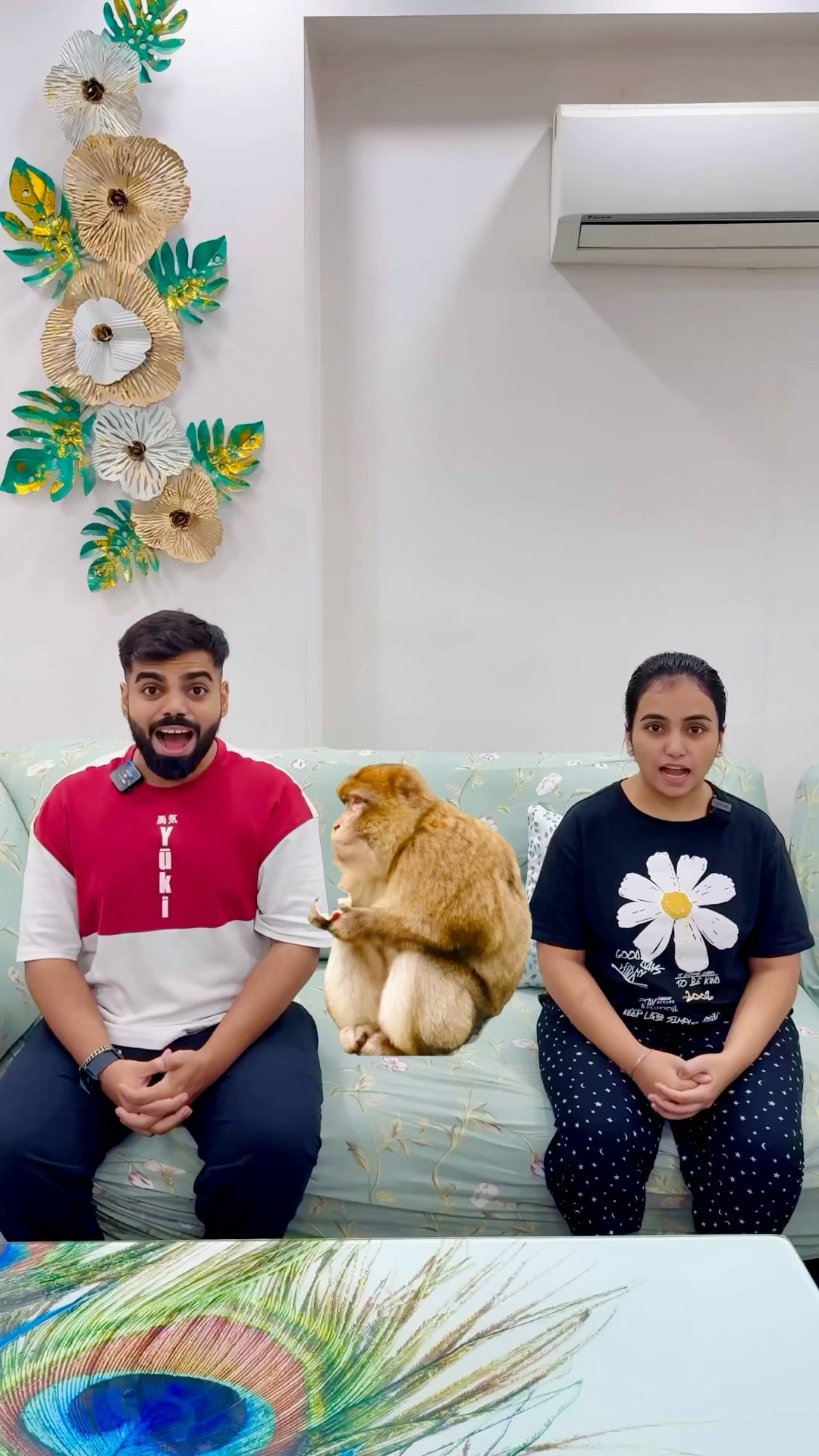 Gaurav gudiya dekho kiske saath padh rahe #shorts #youtubeshorts #gauravaroravlogs