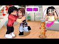 I PRETENDED to be a CAT to SPY ON MY LITTLE SISTER! (Roblox)