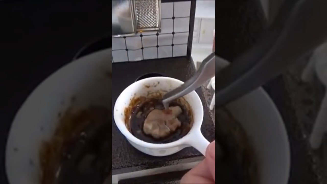 【 ミニチュア料理 】 トンテキ 本当に食べられるミニチュア料理 #tinykitchen #miniaturecooking #minifood #tinyfood #miniature