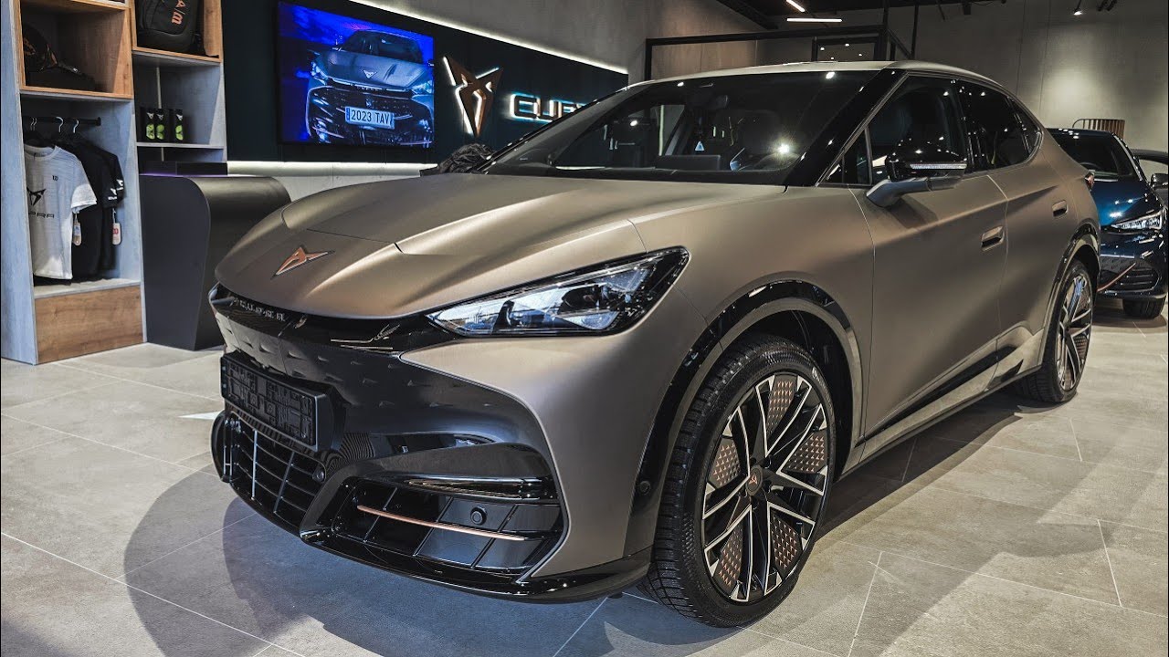 Экстремальное присутствие: Cupra Tavascan VZ в оттенке Century Bronze Matte