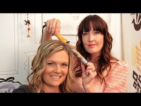 How to Use a Curling Rod for Pretty Summer Curls - Pretty Prudent Hairstyles