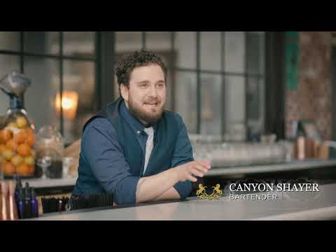 Video: Katsaus: Philly's Patriotic Spirit, Bluecoat Gin - The Manual