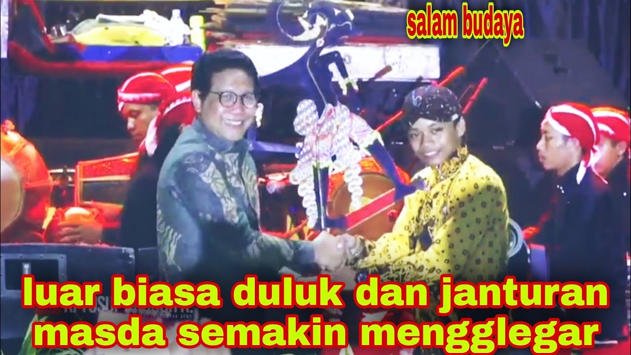 Live streaming ki yusuf anshor menggoncang pulau jawa. 