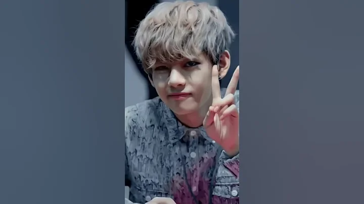 real voice v sing a song #bts #short do like Subscribe 💜