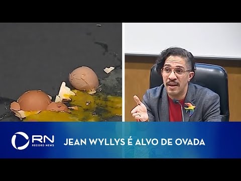 Jean Wyllys é alvo de ovada