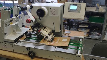 Labelling of large paper zip lock pouches with the LAB510