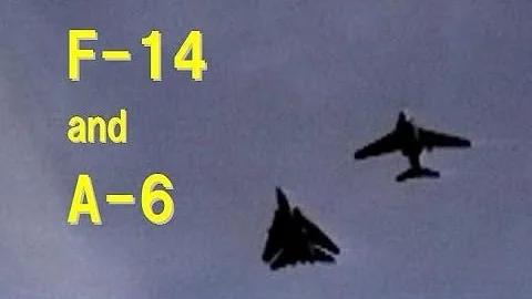 F-14 "Tomcat" and A-6 "Intruder" HIGH speed passes!