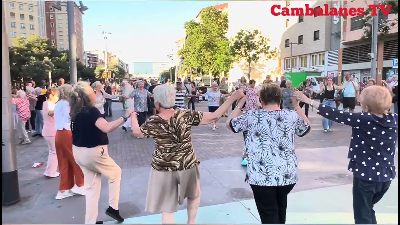 Ballades de sardanes als Jardins de la Rambla de Sants