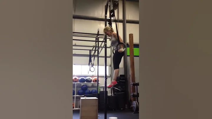 Renee V. Gets her 1st Muscle Up