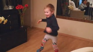 2-летний танцор / Dancer 2 y.o.(1M)