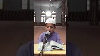 Stunning recitation of Surah buruj by a handsome lad