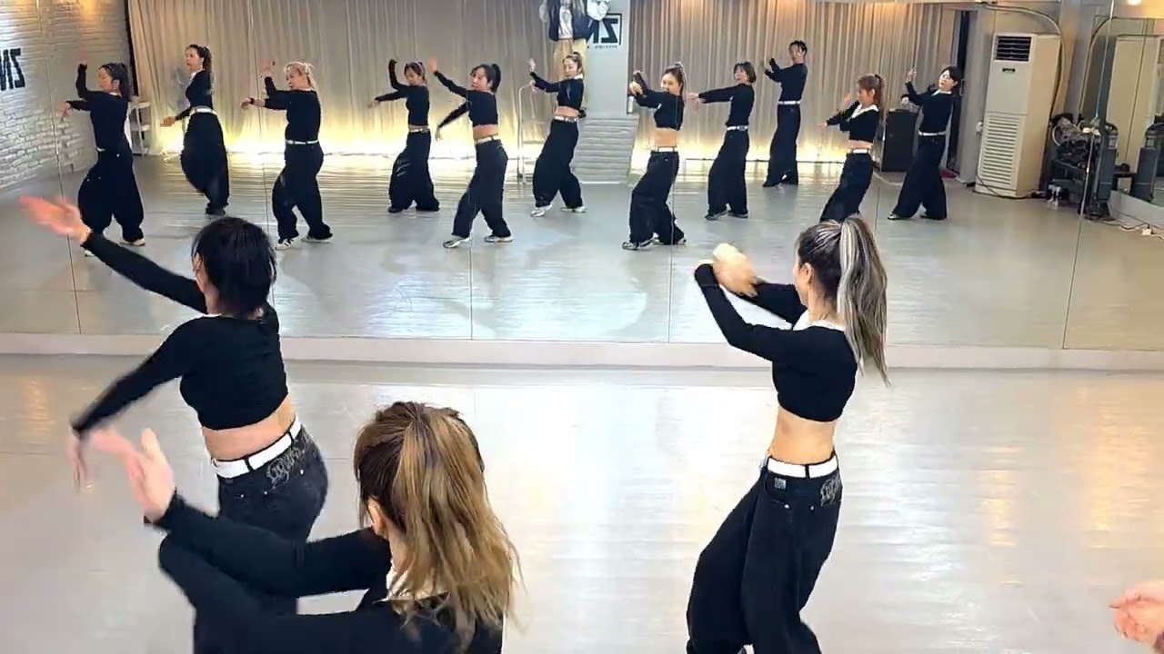 [ 오전A반 ] 에이핑크 A.pink - Love me more / 1절♡