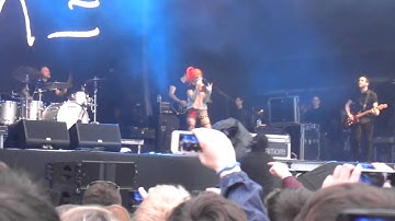 Nick Grimshaw introduces PARAMORE on stage  Radio 1 BigWeekend