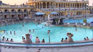 Венгрия . Будапешт. Термальные купальни Сеченьи