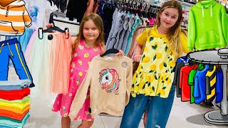 First Day of School Outfit Challenge with Sisters Play