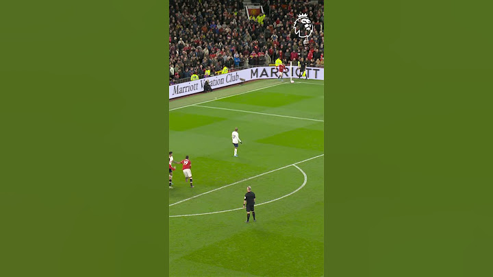 Tom Brady applauds Cristiano Ronaldo hat-trick