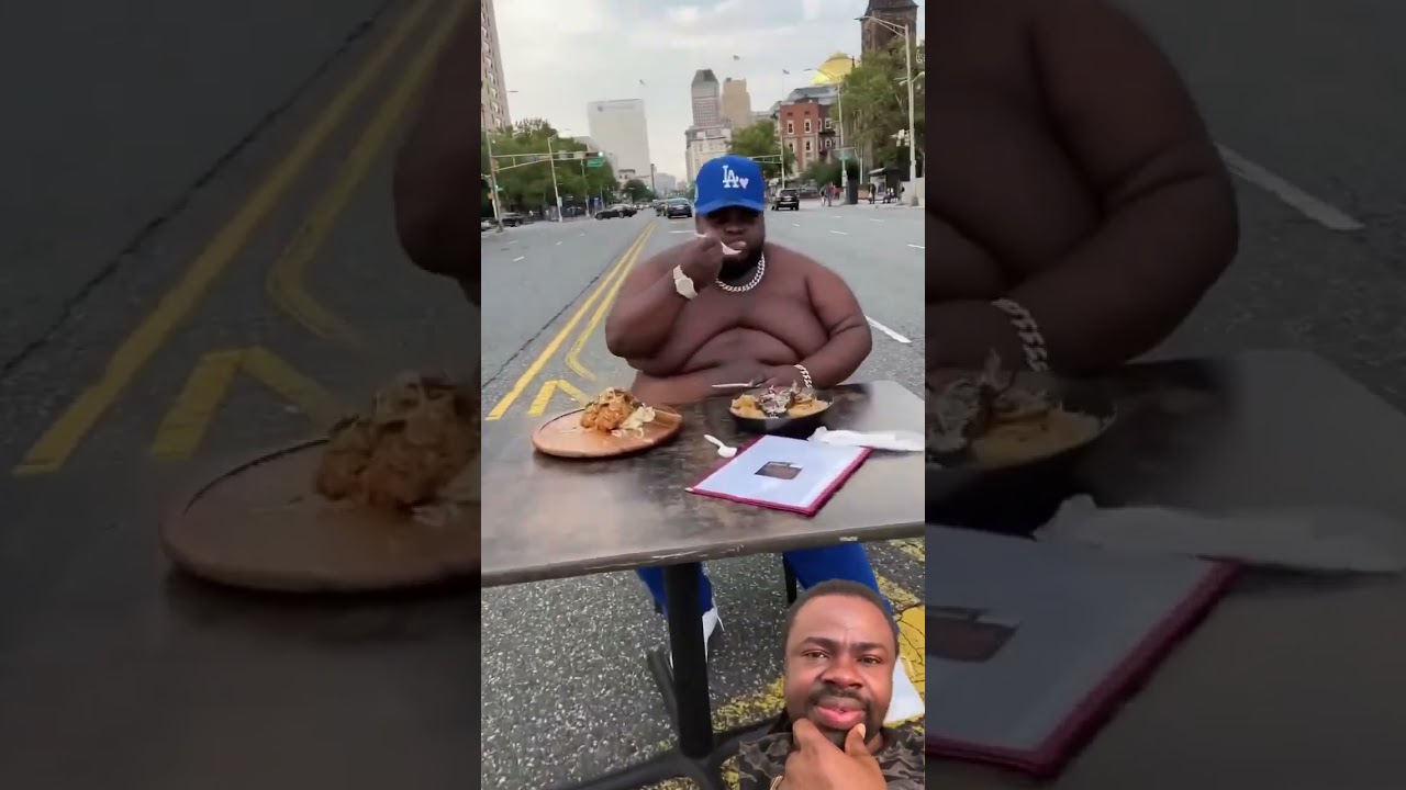 Phat papi Eating on the Street of New Jersey this is crazy though funny 😄 