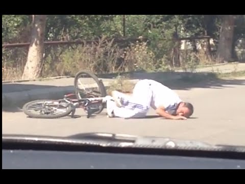 Drunk Georgian on bicycle/ მთვრალი გორელი ველოსიპედზე