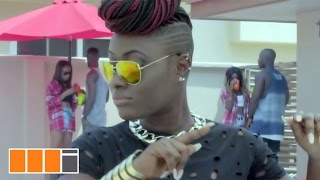 Miniatura del video "Aysha Tahiru - Ebi God ft. Kuami Eugene  (Official Video)"