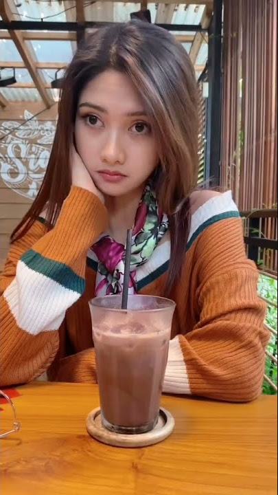 STORY WA Mentahan Halu Nongkrong sama cewek cantik. buat prank temen, manasin mantan.