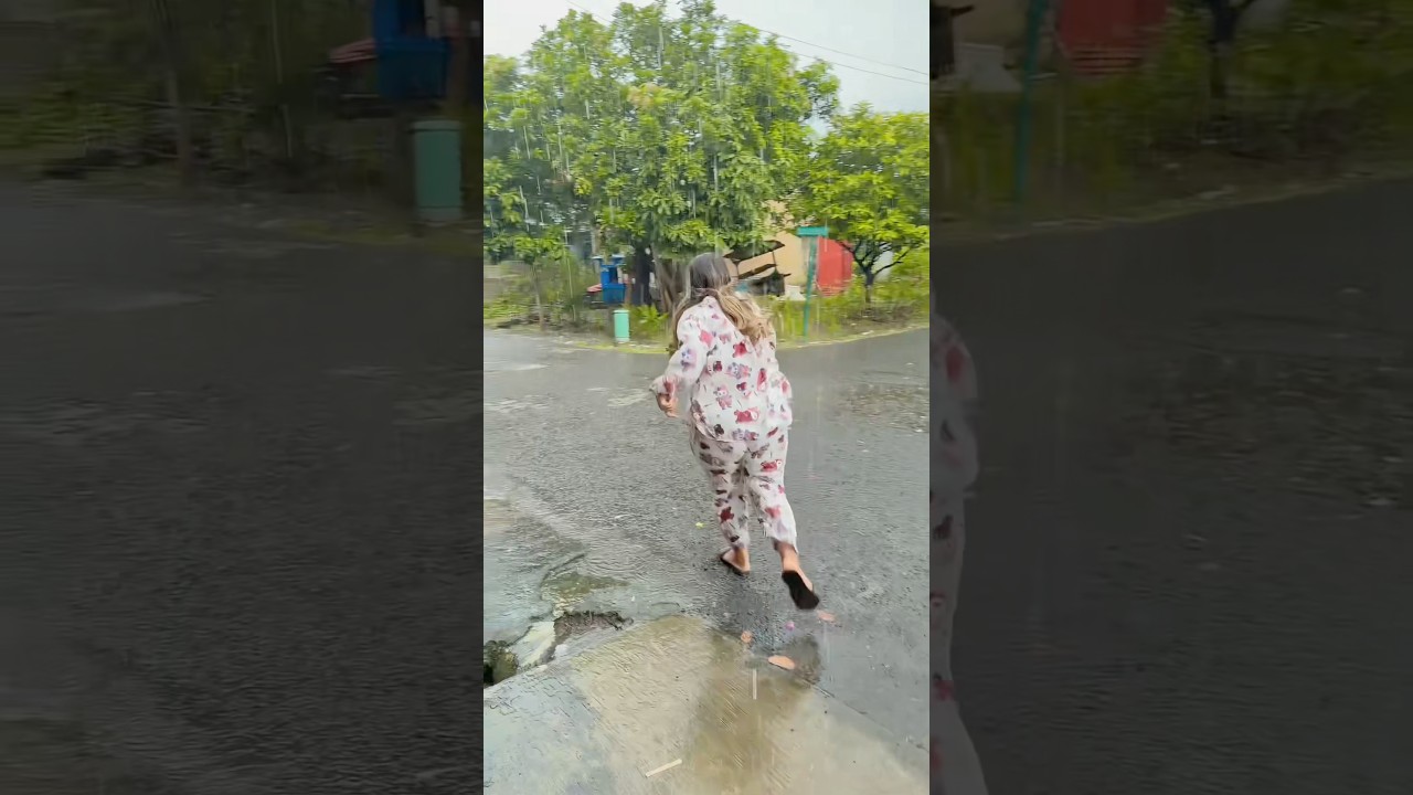 VIA UJAN UJANAN 🥹 SEMOGA AJA GAK SAKIT || Cery via