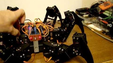 Arduino Uno powered 18 DOF Spider/Hexapod movie 1