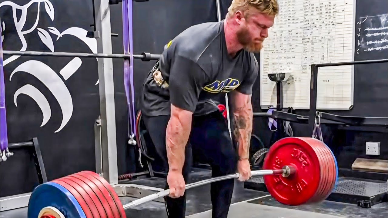 Сильнейший пауэрлифтер мира показал свой новый личный рекорд (в обычном стиле)